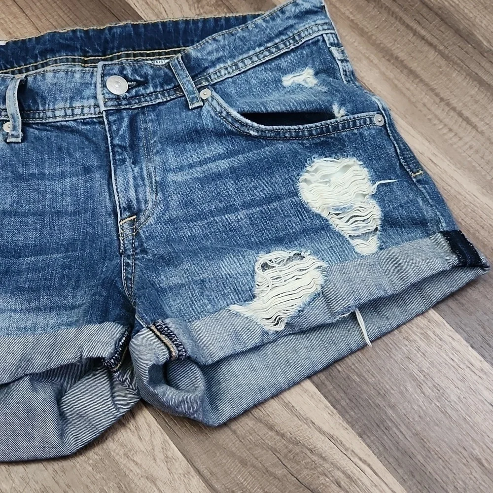 H & M DENIM Distressed Shorts size 6